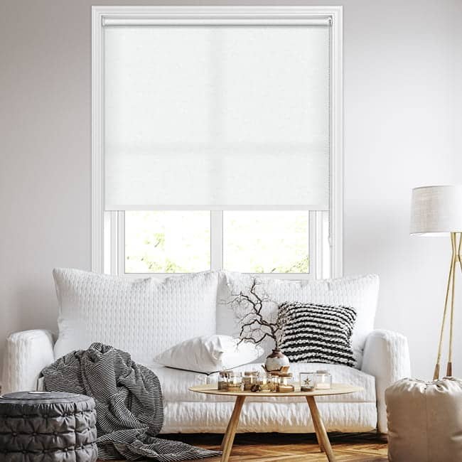 Cómo limpiar cortinas roller blanca