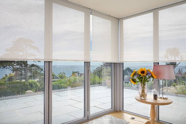 Limpieza y Mantenimiento de Cortinas Roller