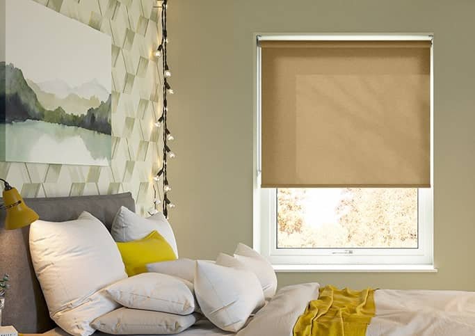 limpieza de tus cortinas roller de dormitorios